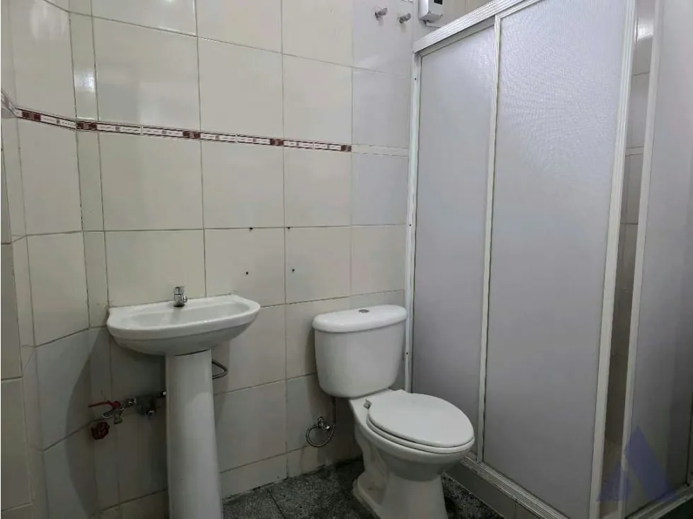 Se alquila local comercial 40m2 Boleita 6585 - 7