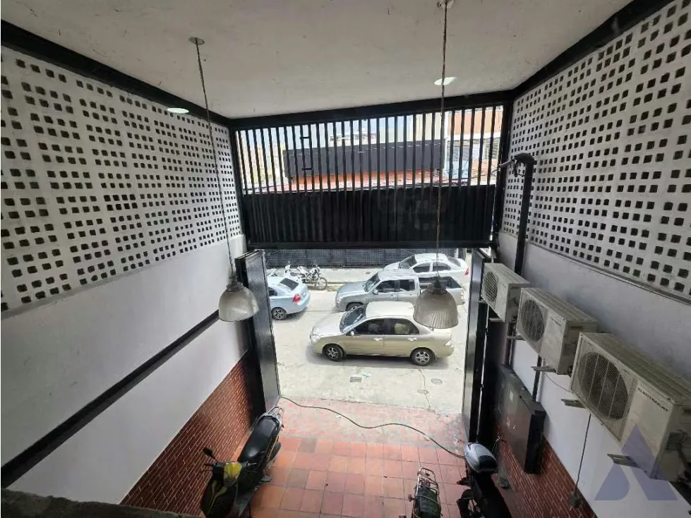 Se alquila local comercial 40m2 Boleita 6585 - 9