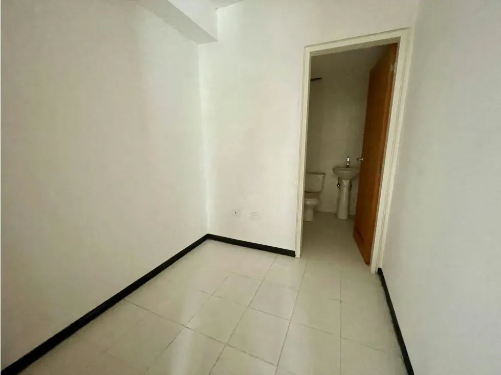 Venta de Apartamento en la Urbanización Lomas de las Mercedes Bella - 7