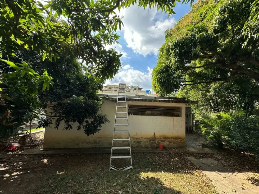 Vendo terreno 1174m2 Los Palos Grandes 2880 - 3