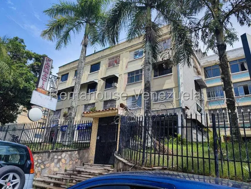 Apartamento (1 Nivel) en Alquiler en Los Chaguaramos, Distrito Metropolitano