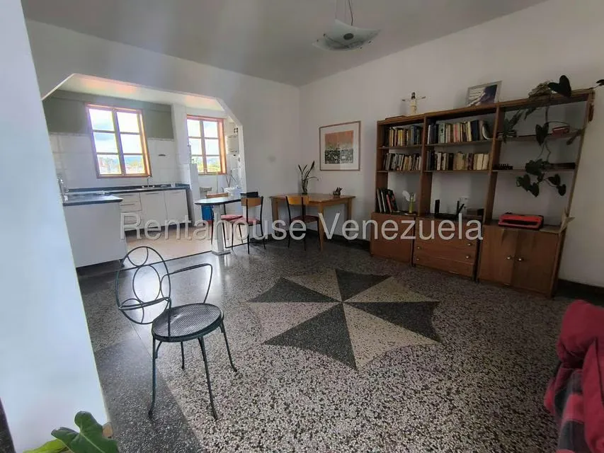 Apartamento (1 Nivel) en Alquiler en Los Chaguaramos, Distrito Metropolitano - 6