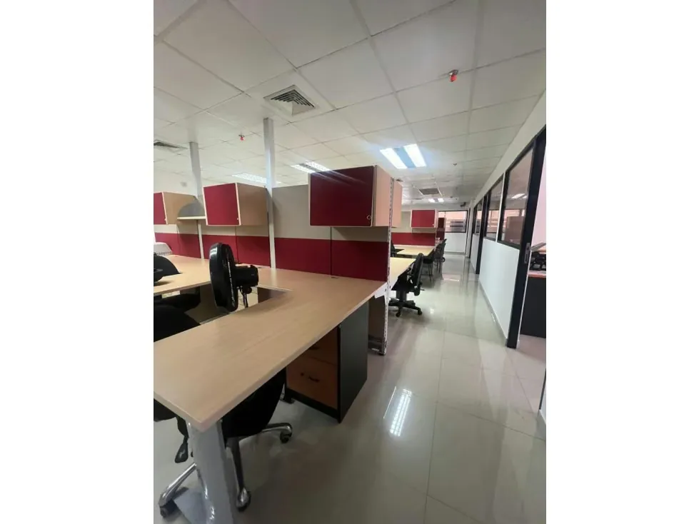 Se Alquila Oficina 316m² Las Mercedes - 6