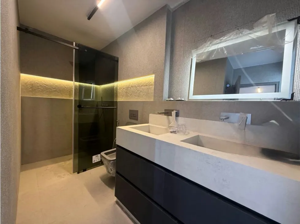Casa de Lujo a Estrenar• Los Naranjos• Vista Franca al Avila• 720m2 - 7