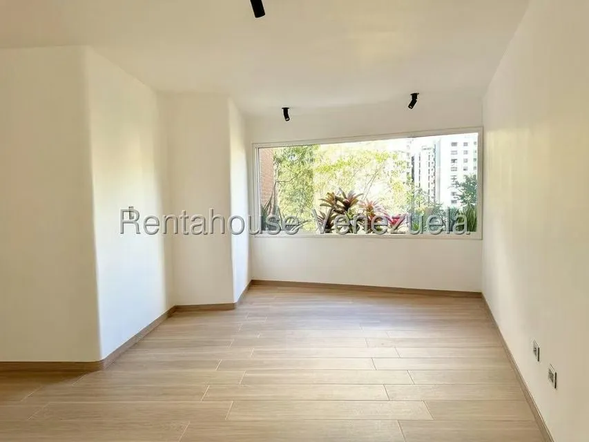 Apartamento (1 Nivel) en Venta en El Cigarral, Distrito Metropolitano - 11