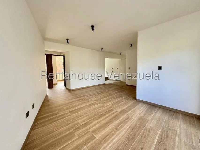 Apartamento (1 Nivel) en Venta en El Cigarral, Distrito Metropolitano - 13