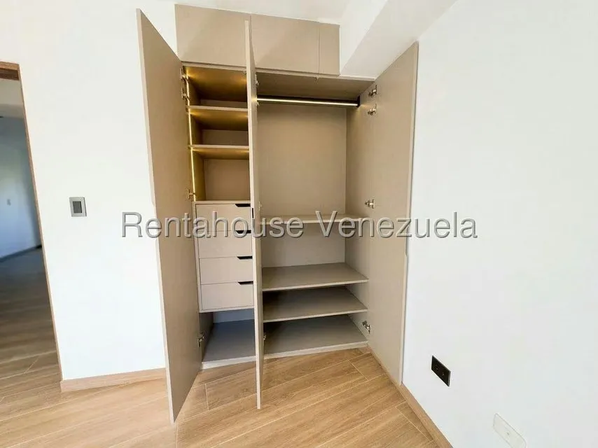 Apartamento (1 Nivel) en Venta en El Cigarral, Distrito Metropolitano - 22