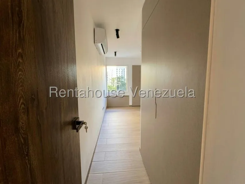 Apartamento (1 Nivel) en Venta en El Cigarral, Distrito Metropolitano - 24