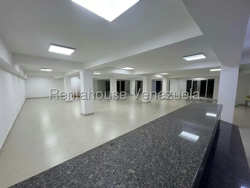 Apartamento (1 Nivel) en Venta en El Cigarral, Distrito Metropolitano - 31