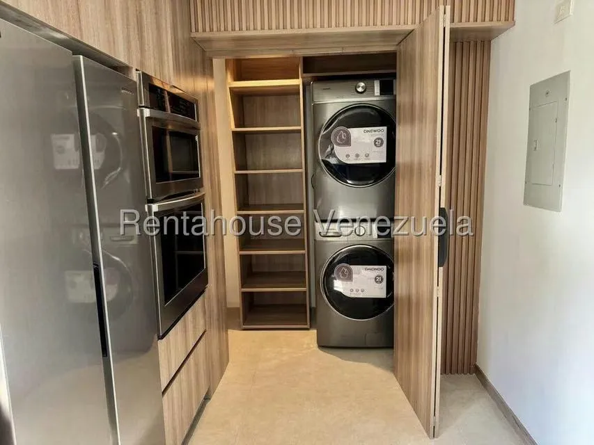Apartamento (1 Nivel) en Venta en El Cigarral, Distrito Metropolitano - 9