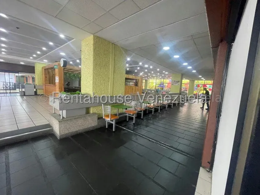 Local Comercial en Venta en Prados del Este, Distrito Metropolitano - 4