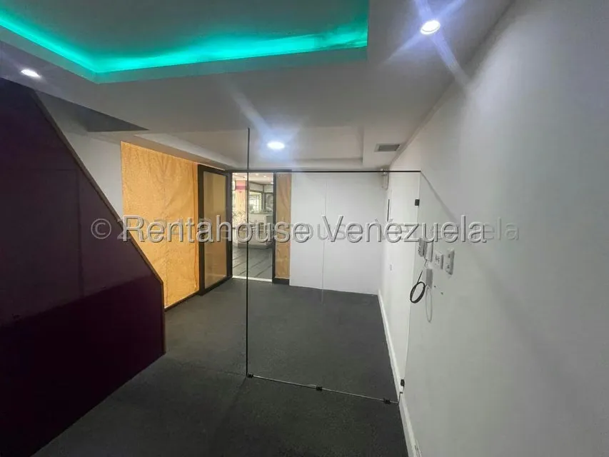 Local Comercial en Venta en Prados del Este, Distrito Metropolitano - 5
