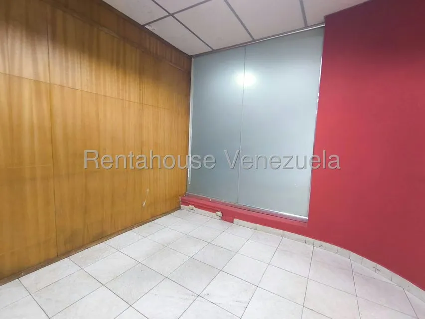 Oficina en Alquiler en Zona Industrial, Carabobo - 5