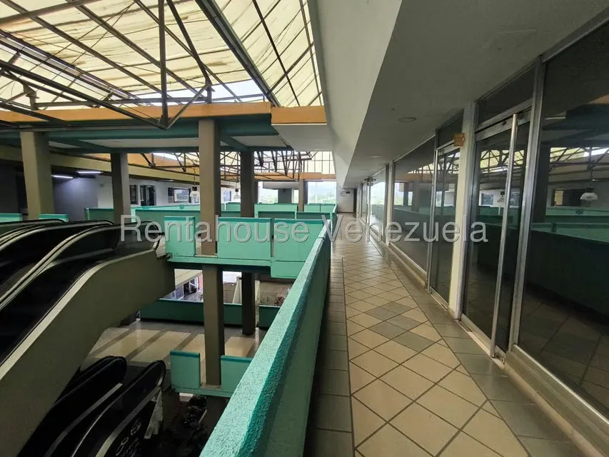 Oficina en Alquiler en Zona Industrial, Carabobo - 9