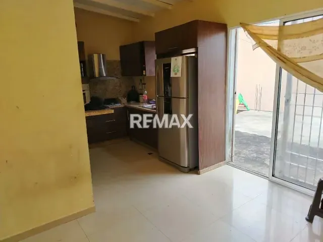 EN VENTA CASA UBICADA EN LA URB.LOMAS DEL BOSQUE, TIPURO - 2