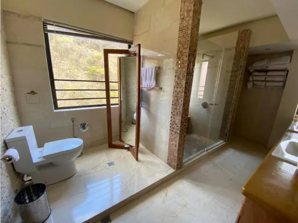 Vendo PH 740m2 3h+s/6b/6p Lomas de la Alameda 0960 - 13
