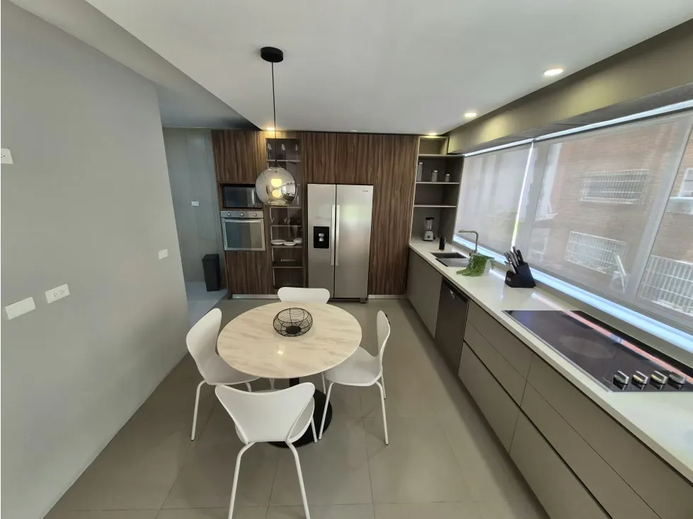 Alquilo Fabulos apartamento 145m2 La Castellana C/muebles/balcón 6301 - 6