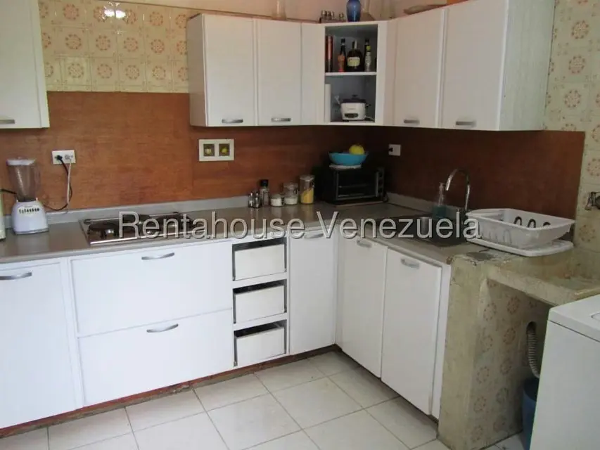 Apartamento (1 Nivel) en Venta en Los Naranjos del Cafetal, Distrito Metropolitano - 4