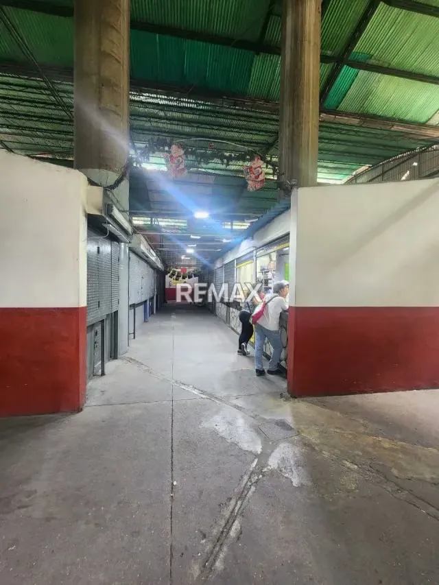 LOCAL EN VENTA EN ZONA ESTRATÉGICA DEL MERCADO MUNICIPAL DE SAN MARTÍN - 5