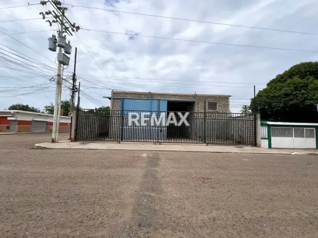 Galpón Industrial en venta en el Barrio 24 de Julio, San Francisco - 2