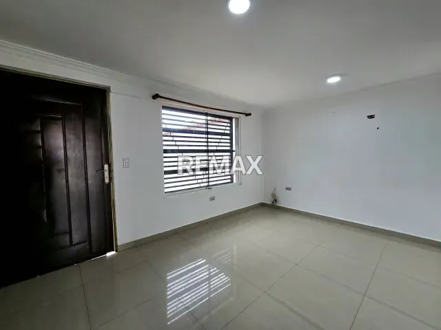 En Venta Casa De Un Nivel En Urb El Morro II San Diego - 15