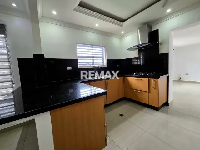 En Venta Casa De Un Nivel En Urb El Morro II San Diego - 6