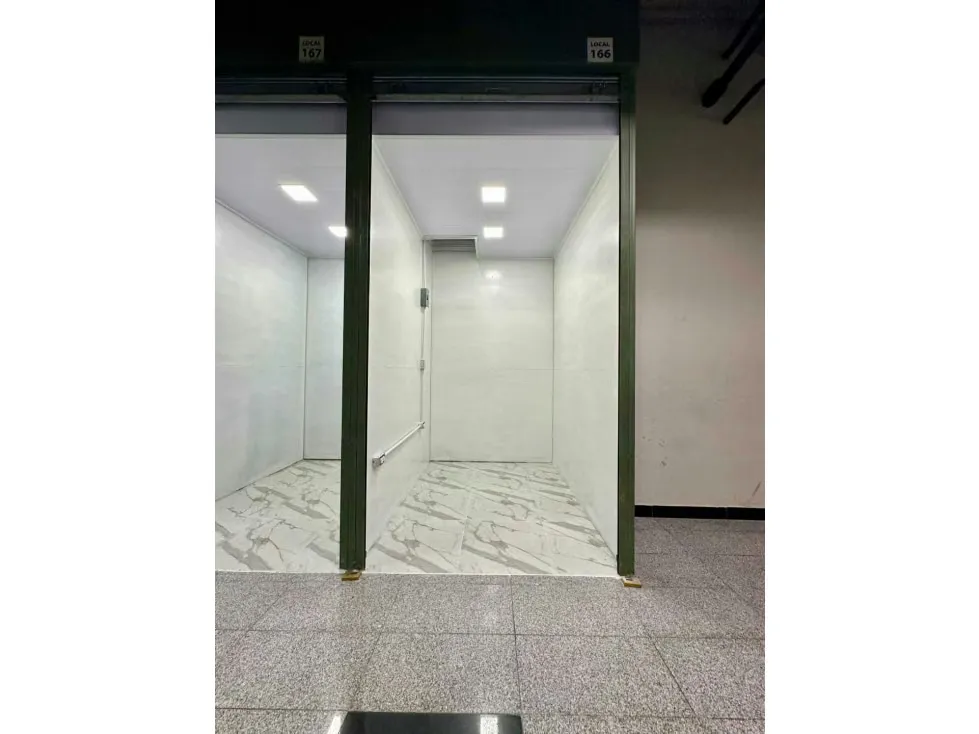 Se alquila local comercial 3m2 Merpoeste Chacao 0623 - 2
