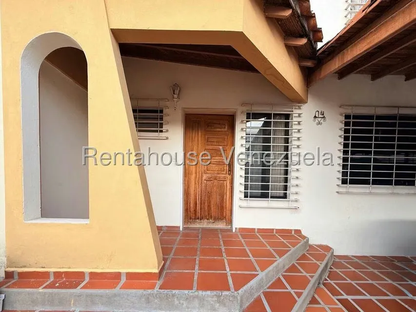Casa (Duplex) en Venta en Los Rastrojos, Lara - 2