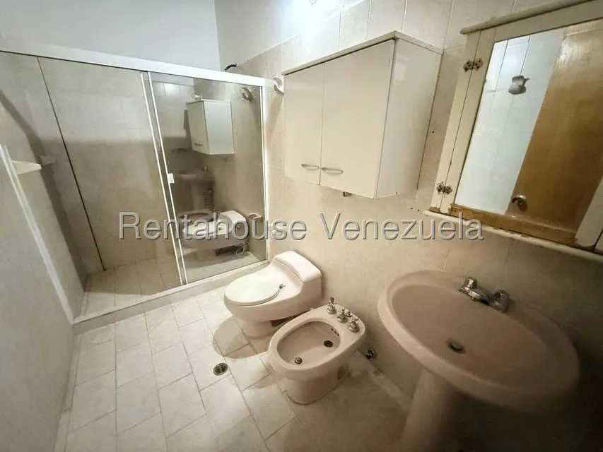 Casa (Duplex) en Venta en Los Rastrojos, Lara - 24