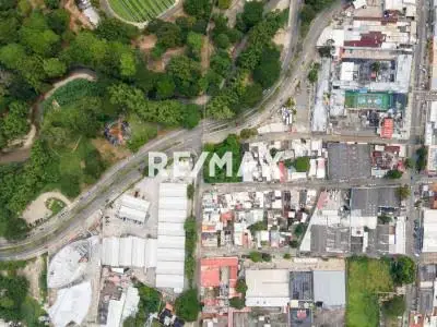 Inversión Ideal en Alquiler Terreno Comercial en Esquina