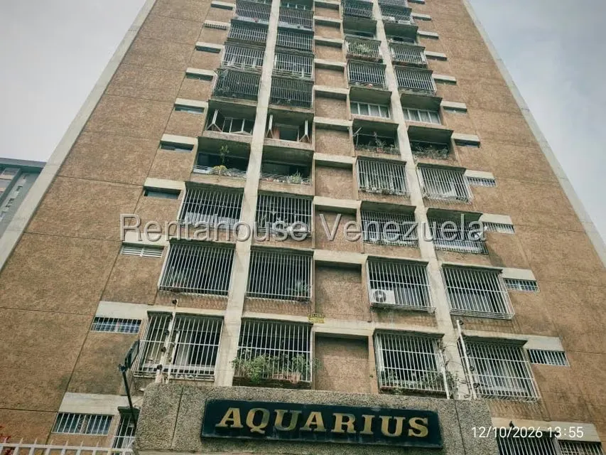 Apartamento (1 Nivel) en Venta en El Marques, Distrito Metropolitano - 2