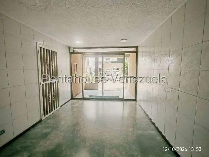 Apartamento (1 Nivel) en Venta en El Marques, Distrito Metropolitano - 8