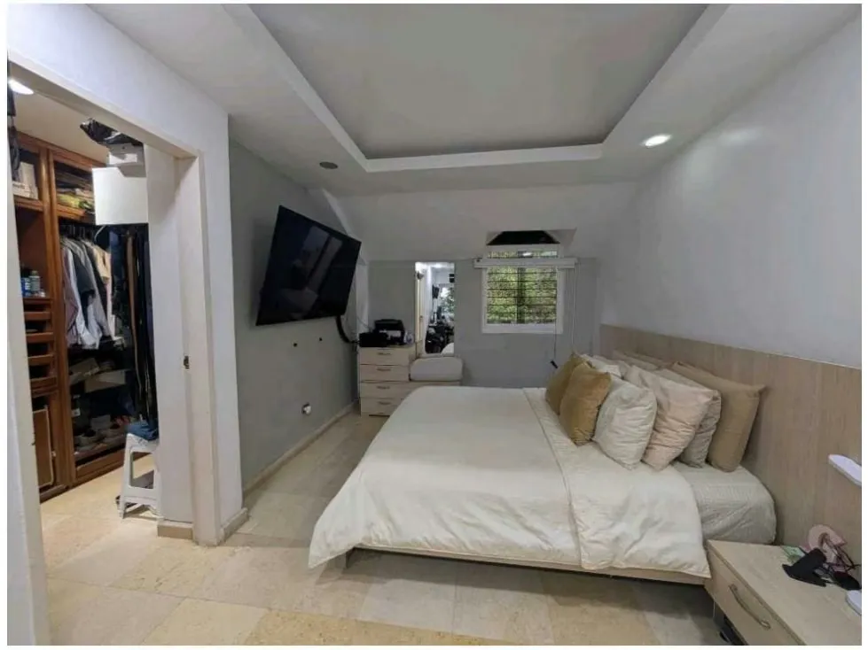 Venta de Casa En Oripoto, Loma Alta, 900M2 - 18