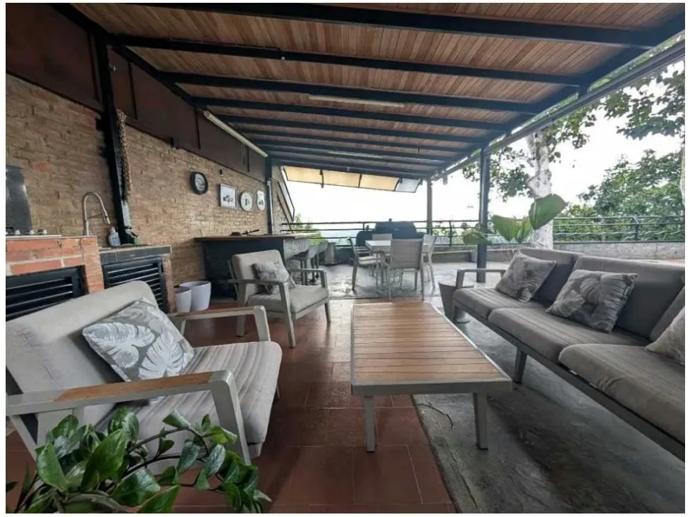 Venta de Casa En Oripoto, Loma Alta, 900M2 - 9
