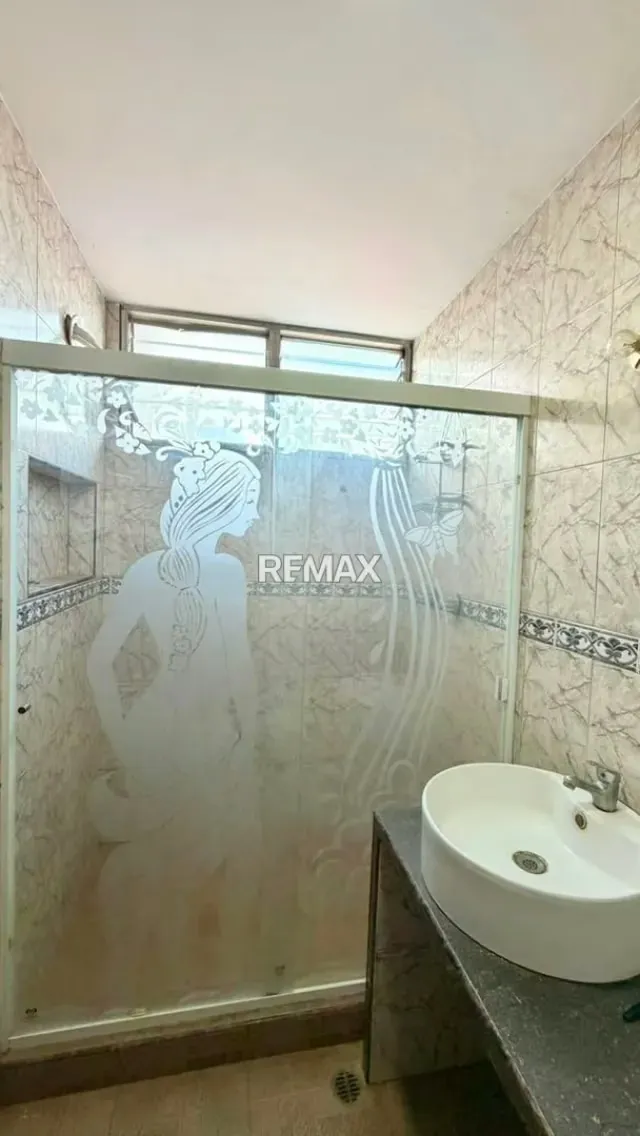 En Venta Lindo Apartamento en Torre Catherine - 7