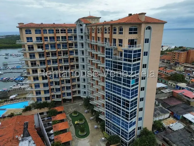Apartamento (Duplex) en Venta en Tucacas, Falcon
