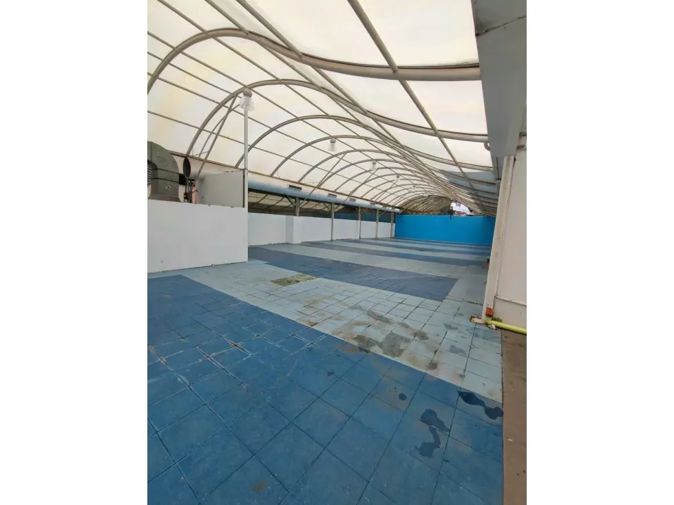 Se alquila local 360m2 Torre de la Castellana 6200 - 16