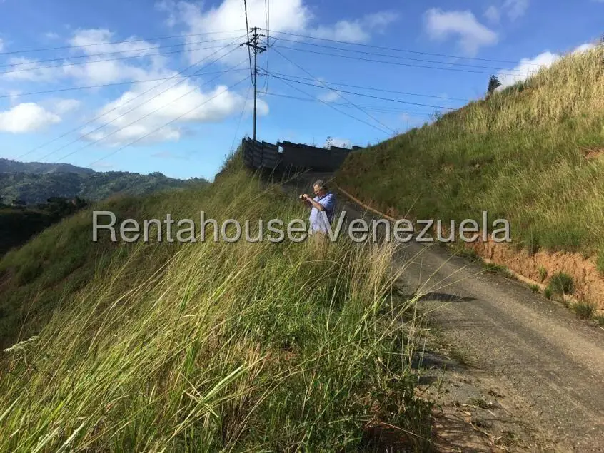 Terreno (Residencial) en Venta en Caicaguana, Distrito Metropolitano - 10