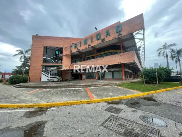 Local Comercial En alquiler En El CC Trinidad Plaza de Cagua - 2