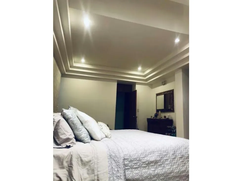 Vendo casa 750m2 4h/8b/10p La Lagunita 4371 - 21