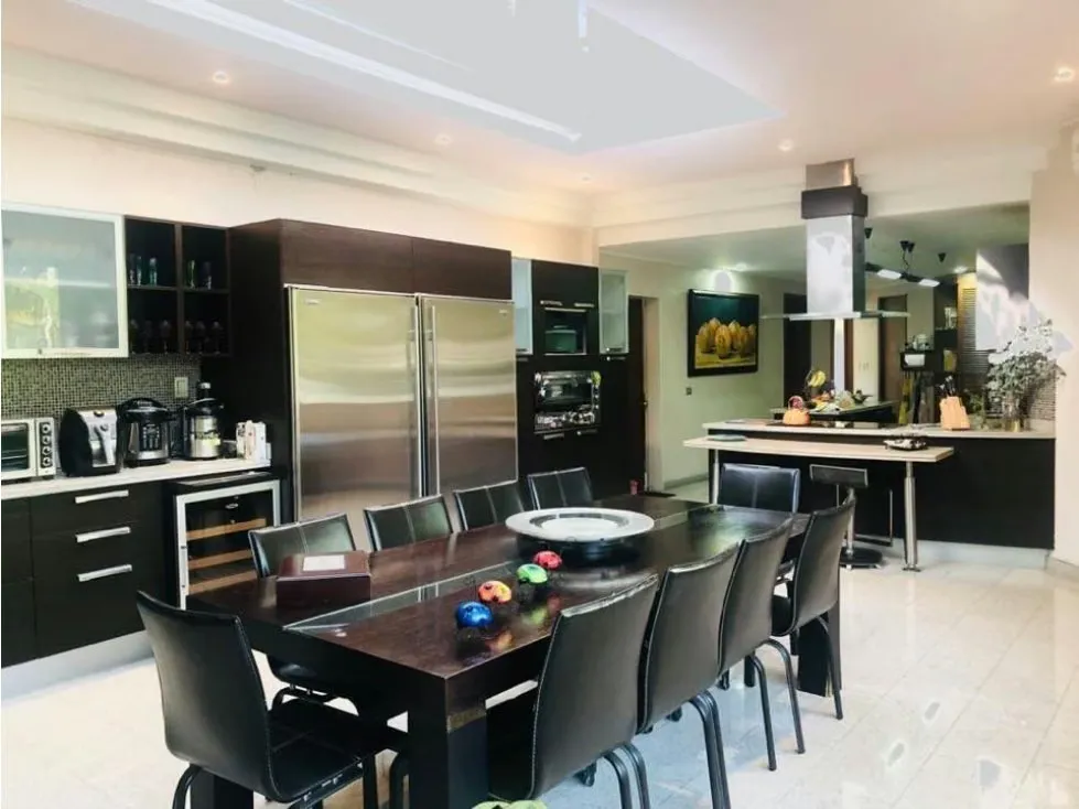Vendo casa 750m2 4h/8b/10p La Lagunita 4371 - 10