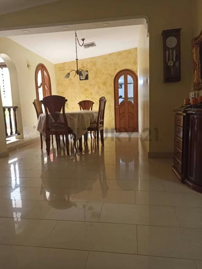 CASA-QUINTA URB. EL ROSAL SUR - 24