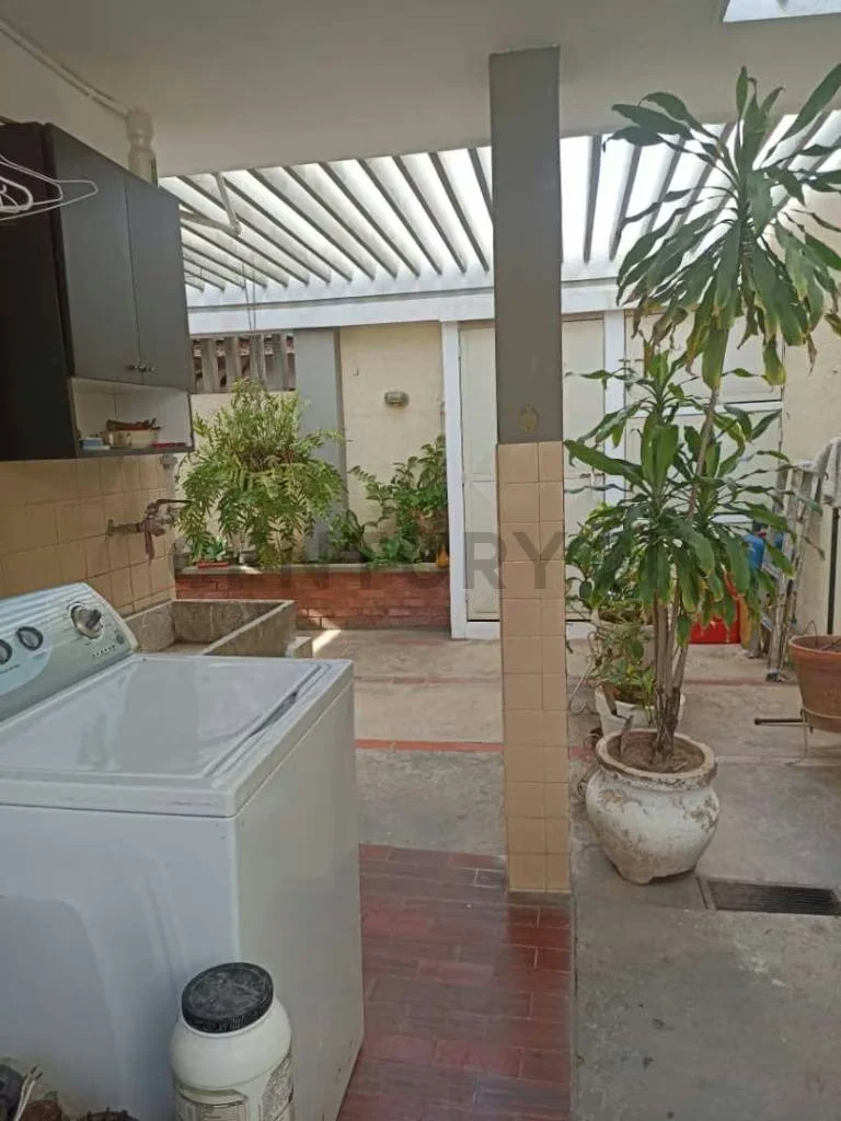 CASA-QUINTA URB. EL ROSAL SUR - 32