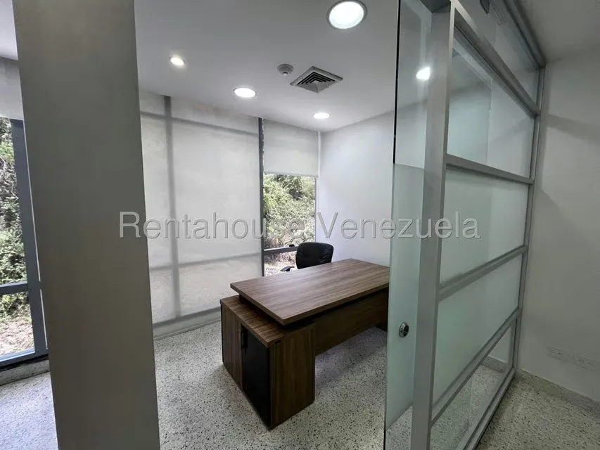 Oficina en Alquiler en La Trinidad, Distrito Metropolitano - 24