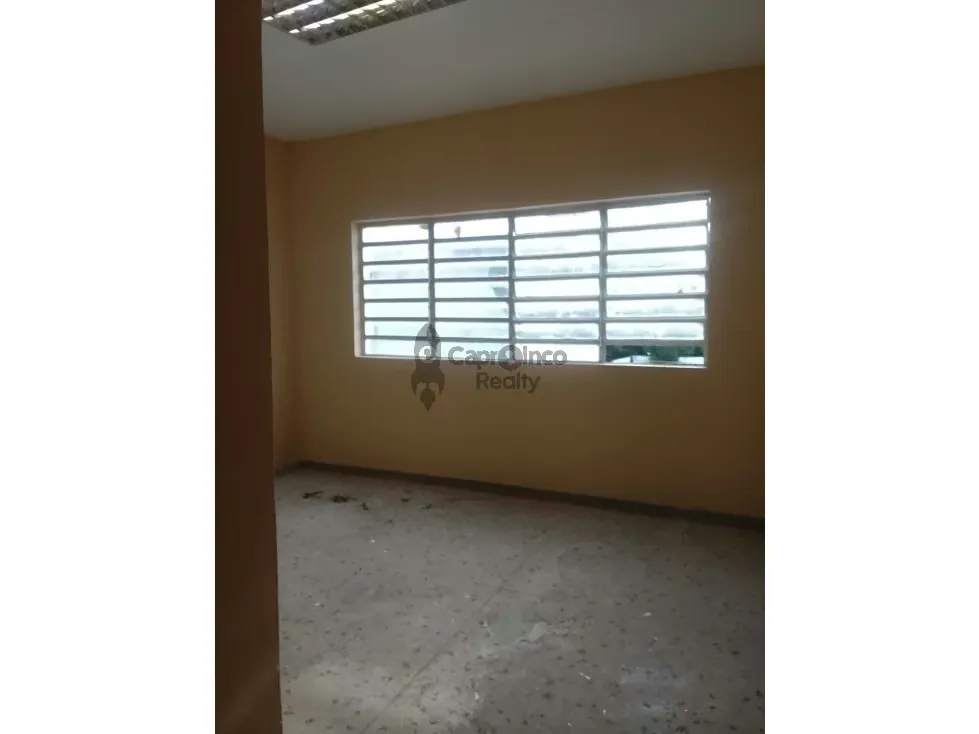 Se vende excelente terreno comercial con casa cerca d éxito Av Bolivar - 17
