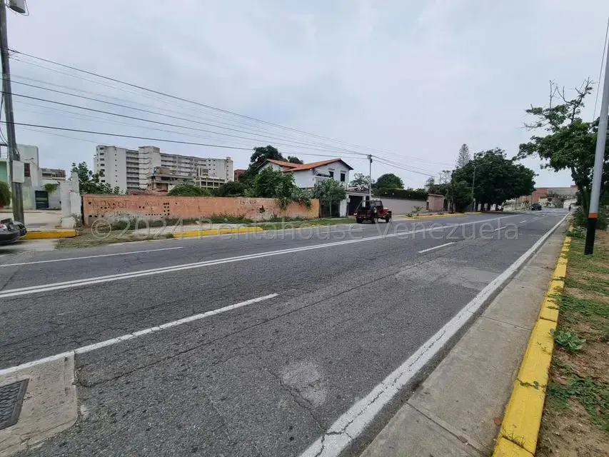 Terreno (Residencial) en Venta en Playa Grande, Vargas - 2