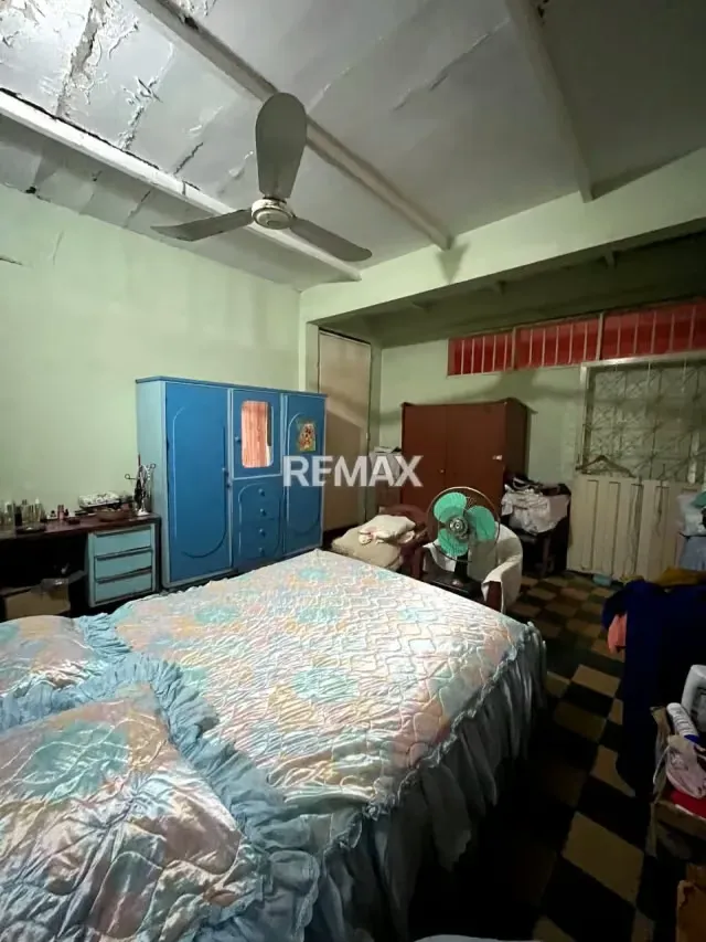 CASA EN VENTA EN AV VENEZUELA SAN ANTONIO - 5
