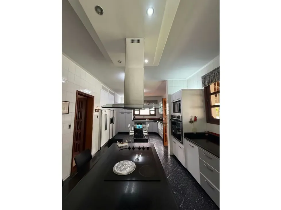 Se alquila casa 500m2 Los Samanes 6076 - 17