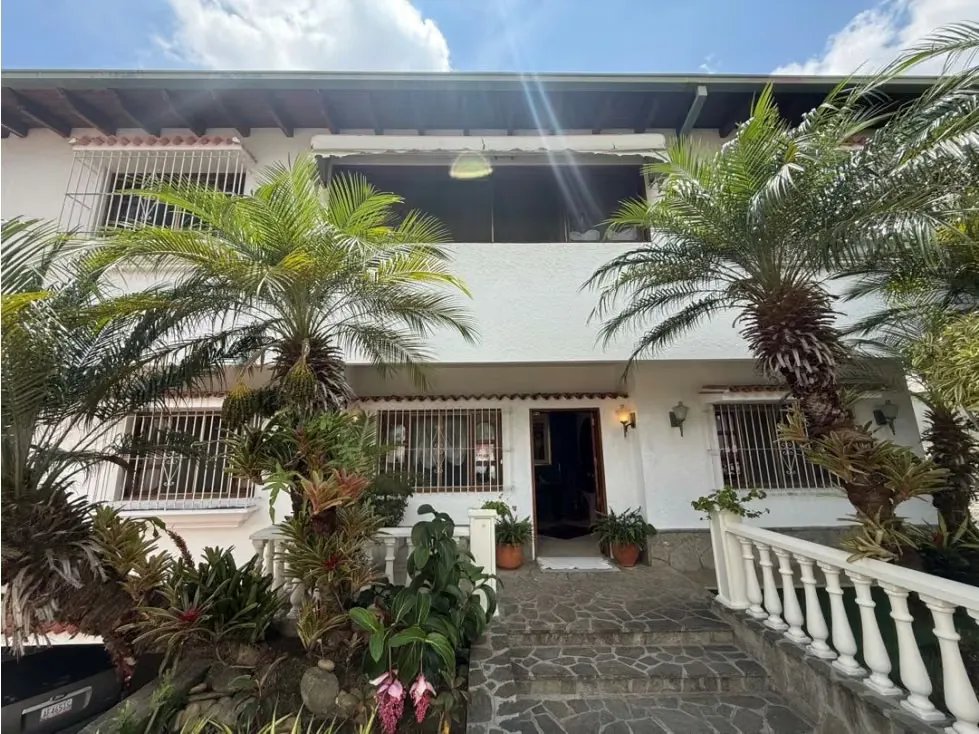 Se alquila casa 500m2 Los Samanes 6076 - 4