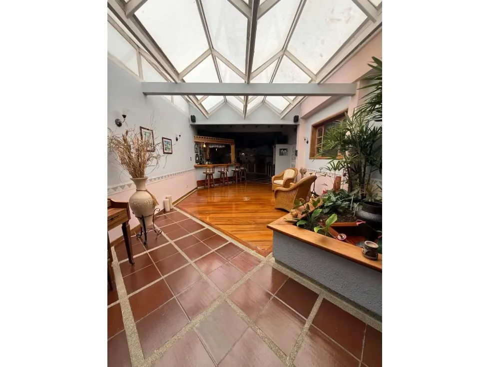 Se alquila casa 500m2 Los Samanes 6076 - 10